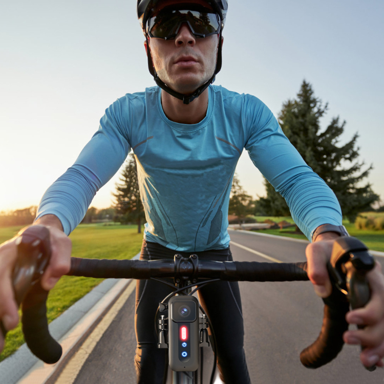 Nový 1080P rekordér na kolo a zadní světlo, které kombinují bezpečnost cyklistiky a natáčení vlogov